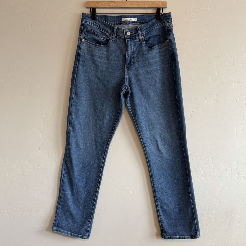 Levis Womens Classic Straight Jeans Size 30 Stretch Medium Wash High Rise